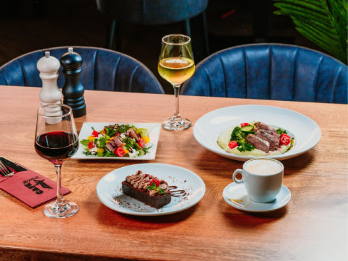 Café the Plaza November Special: Afl. 49 Three-Course Menu