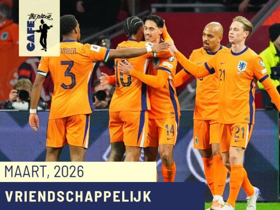 Vriendschappelijk Live bij Café the Plaza